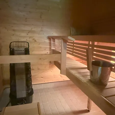 Maya, For Vacation Holidays Chalet Jaala